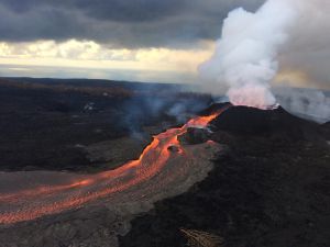 2018 lava fountain from fissure 8