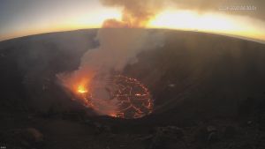 Kīlauea summit on December 24, 2020. The water lake has been replaced by a lava lake; fissures in the wall of Halemaʻumaʻu feed a lava lake that continues to fill the crater.